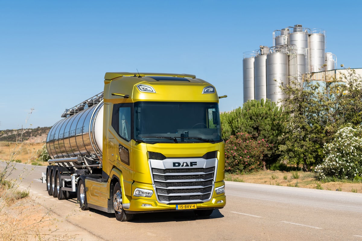 /assets/images/slider/truck-slide10.jpg